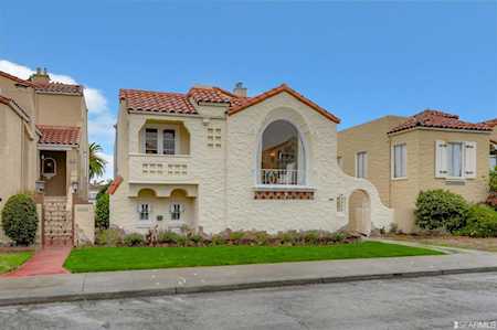 3015 23rd Avenue San Francisco, CA 94132