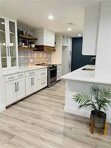 6005 Danbury Lane #204 Dallas, TX 75206