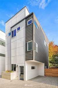 4212 37th Ave S Seattle, WA 98118