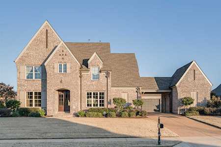 1416 Carmony St Collierville, TN 38017