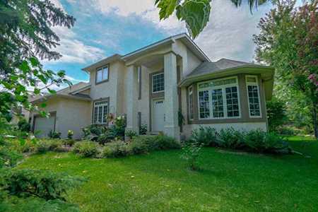 8056 Enclave Circle Woodbury, MN 55125