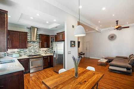 18433 Hatteras Street #408 Tarzana, CA 91356