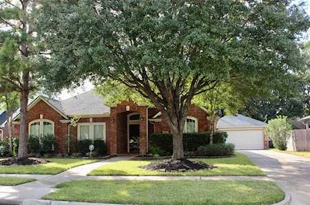 16926 Cross Springs Dr Houston, TX 77095