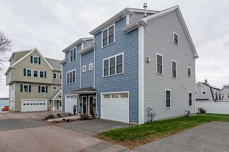 6 Harveys Ln #B Quincy, MA 02169