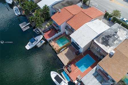 2111 NE 123rd St North Miami, FL 33181