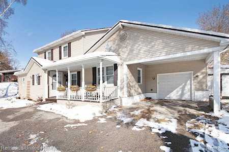 10487 9 Mile Rd Green Oak Twp, MI 48189