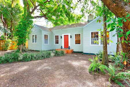 3820 Kumquat Ave Coconut Grove, FL 33133