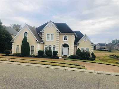 7583 N Fairway Forest Dr Memphis, TN 38016