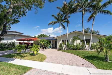 12855 N Bayshore Dr North Miami, FL 33181