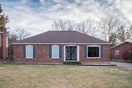 7704 Six Mile Ln Louisville, KY 40220
