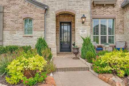 801 Garland Drive Lantana, TX 76226