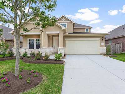 8715 Arch Rock Dr Cypress, TX 77433