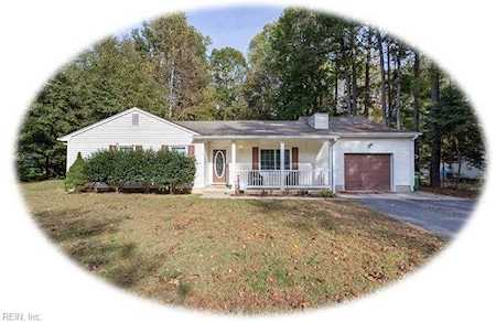 4431 Mallard Dr Gloucester, VA 23061