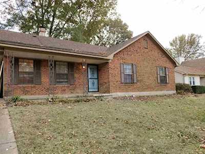6901 Aspenhill Dr Bartlett, TN 38135