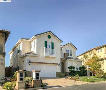 210 Carrick Circle Hayward, CA 94542