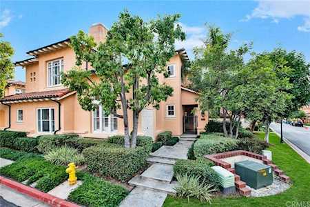 2482 Tequestra Tustin, CA 92782