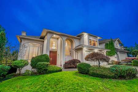 8241 154 Street Surrey, BC V3S 8M1