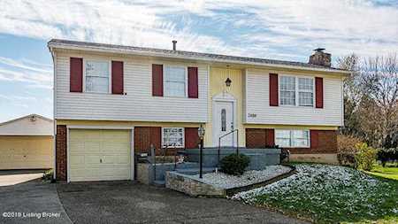 7416 King William Ct Louisville, KY 40214