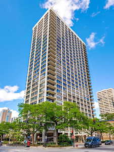 88 W Schiller St #2709L Chicago, IL 60610