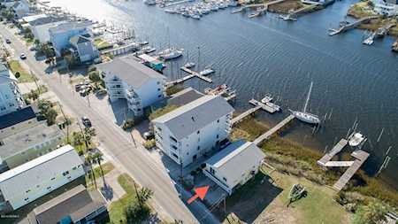 717 Canal Drive Carolina Beach, NC 28428