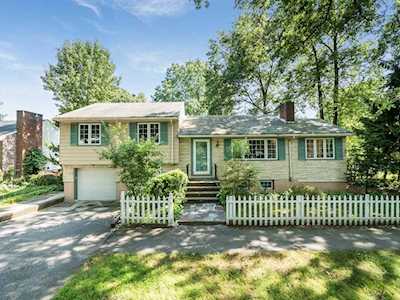 466 Vfw Pkwy Brookline, MA 02467