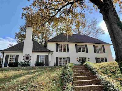 2624 Heatherbrook Ln Germantown, TN 38138