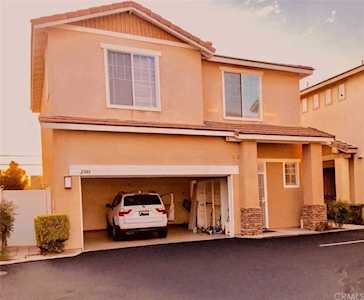 2046 W Blue Violet Court Anaheim, CA 92801