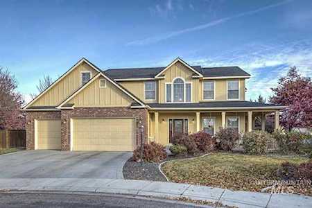 6174 N Queensbury Pl Boise, ID 83713