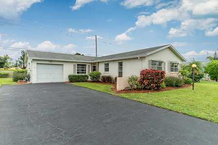 6107 Rainbow Circle Greenacres, FL 33463