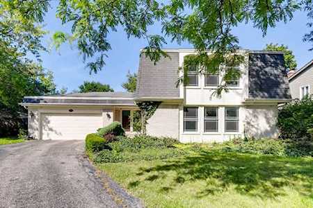 138 Burr Oak Ct Deerfield, IL 60015