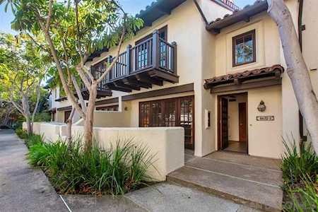 8672 Villa La Jolla Drive #5 La Jolla, CA 92037