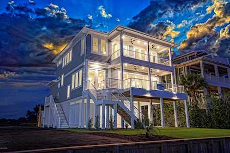426 Causeway Drive Wrightsville Beach, NC 28480