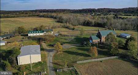 3534 Old Weaversville Calverton, VA 20138