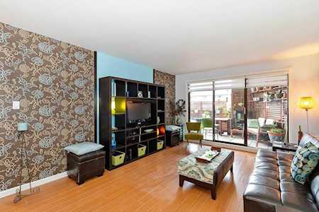 327 Ninth Street #104 New Westminster, BC V3M 3V8