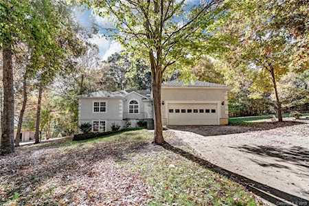 106 Shelter Cove Ln Mooresville, NC 28117