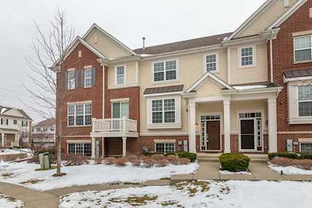 1922 Potomac Ct Wheeling, IL 60090