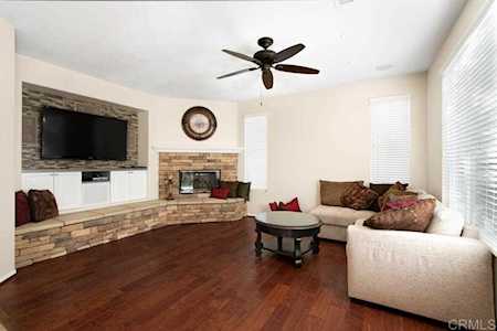 1401 Sapphire Dr Carlsbad, CA 92011