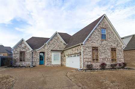 75 Whispering Meadows Dr Oakland, TN 38060