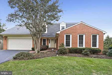 1107 Bettstrail Way Rockville, MD 20854