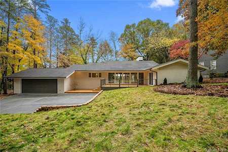 6 Pine Knoll Dr Lake Wylie, SC 29710