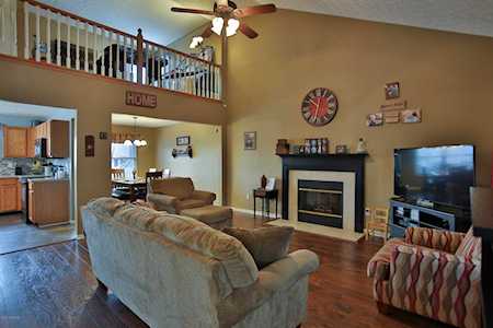 5113 Arbor Oak Ct Louisville, KY 40229