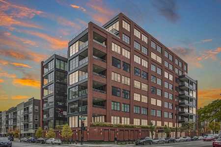 1109 W Washington Blvd #5D Chicago, IL 60607