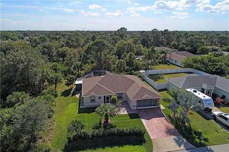 10225 Melanie Avenue Englewood, FL 34224