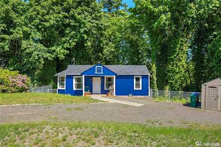 213 Rockwell Ave Port Orchard, WA 98366