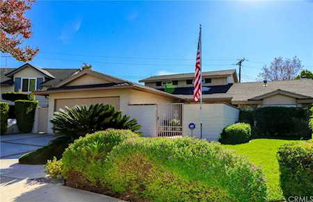9146 El Azul Circle Fountain Valley, CA 92708