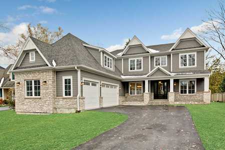 1539 Woodbine Ct Deerfield, IL 60015
