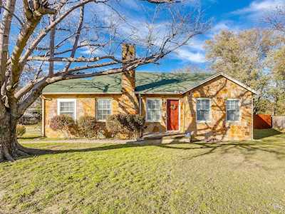 5821 Briarcliff Road Haltom City, TX 76117