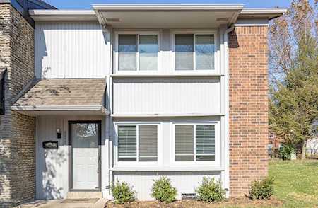 2925 Six Mile Ln Louisville, KY 40220