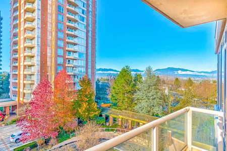 4689 Hazel Street #405 Burnaby, BC V5H 4R6