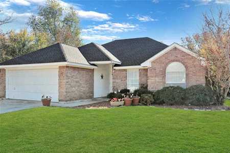 8924 Ashcraft Drive North Richland Hills, TX 76182